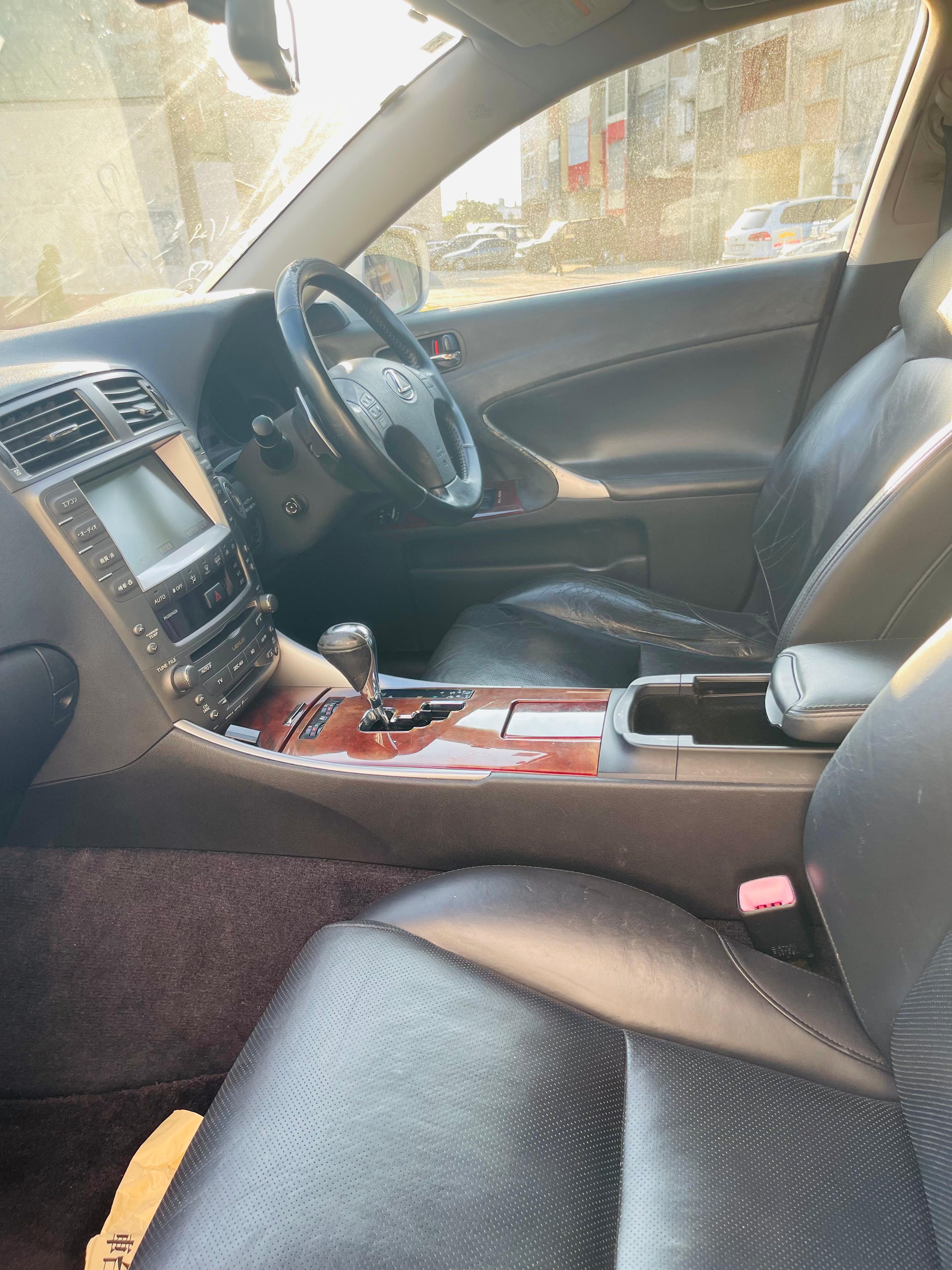 2005 Lexus IS